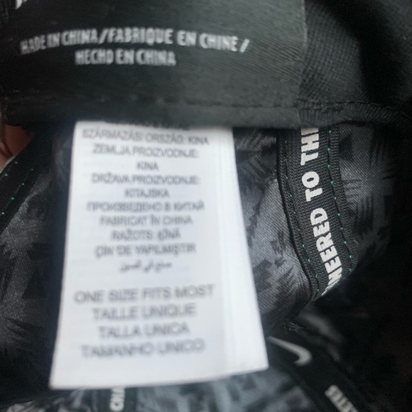 Nike Lebron James Champion Celebration Floral Snapback Cap - Picture 15 of 16